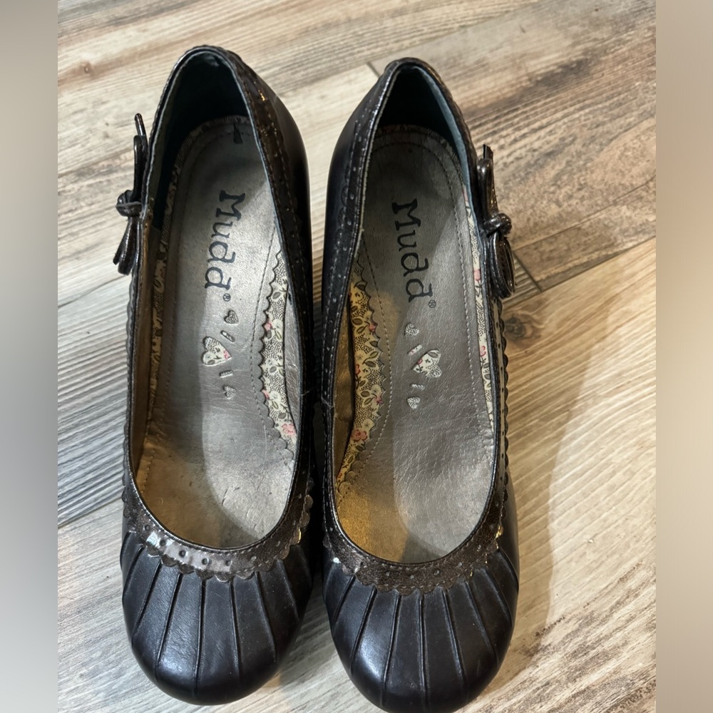 Mudd heels dark brown